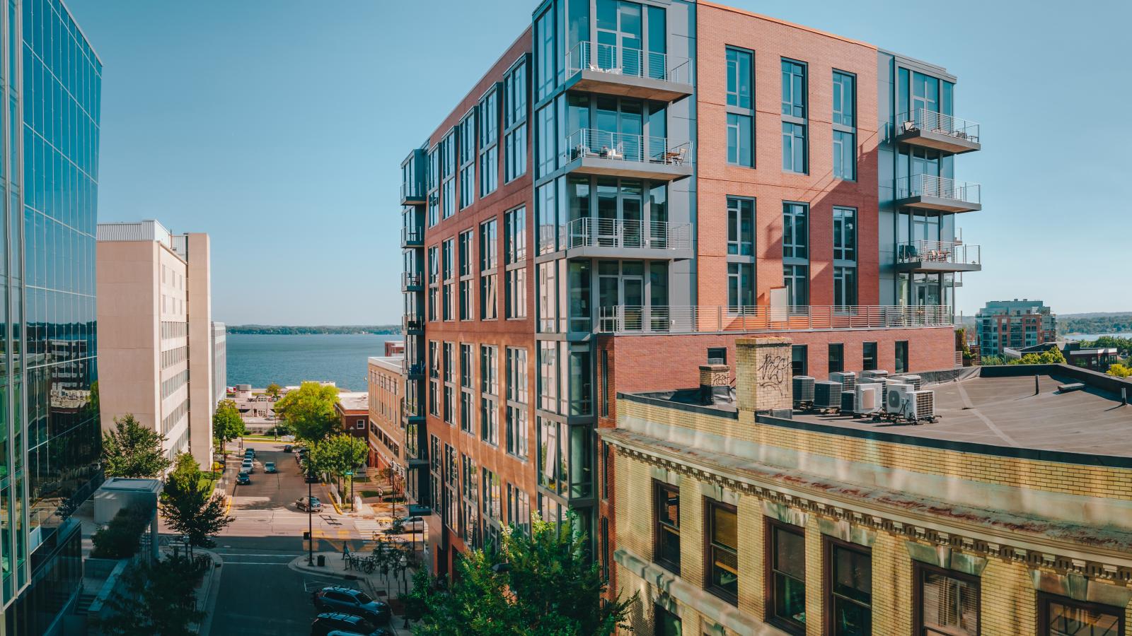 Pressman-Apartments-One-Two-Bedroom-Balcony-City-View-Luxury-Downtown-Upscale-Modern-Downtown-Madison-Capitol-Square-Lake-Views-Lifestyle-Dogs-Cats-City