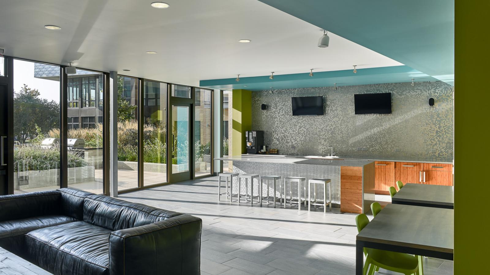 ULI Seven27 Apartments - Club Room with Patio Access