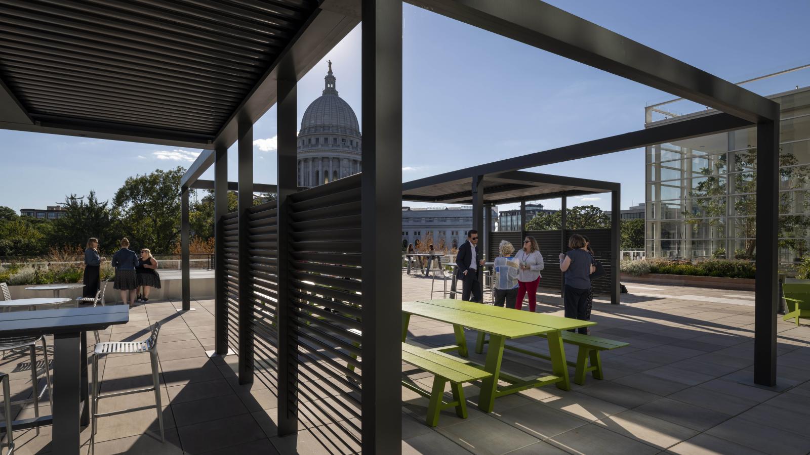 Private rooftop terrace with direct Capitol view for tenants at US Bank Plaza