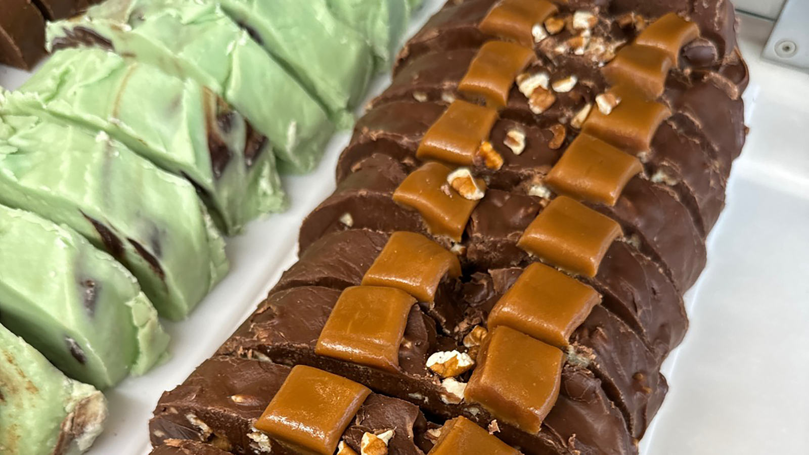 Resident Benefit Kilwins Chocolate and Ice Cream Shop on State 