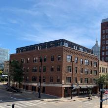 Capitol Hill Apartments in downtown Madison 